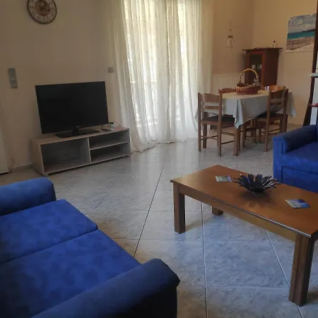 Unique Néa Péramos