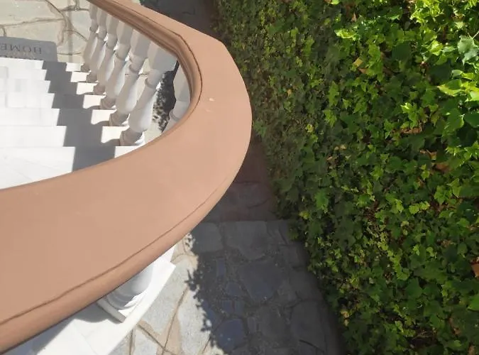 Unique Néa Péramos