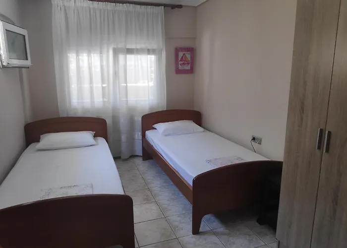 Unique Néa Péramos